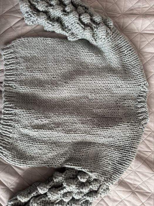 Вʼязаний светр ручної роботи, розмір s-m