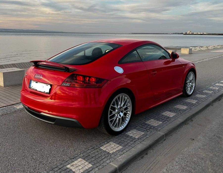 AUDI TT 1.8TFSI S-Line