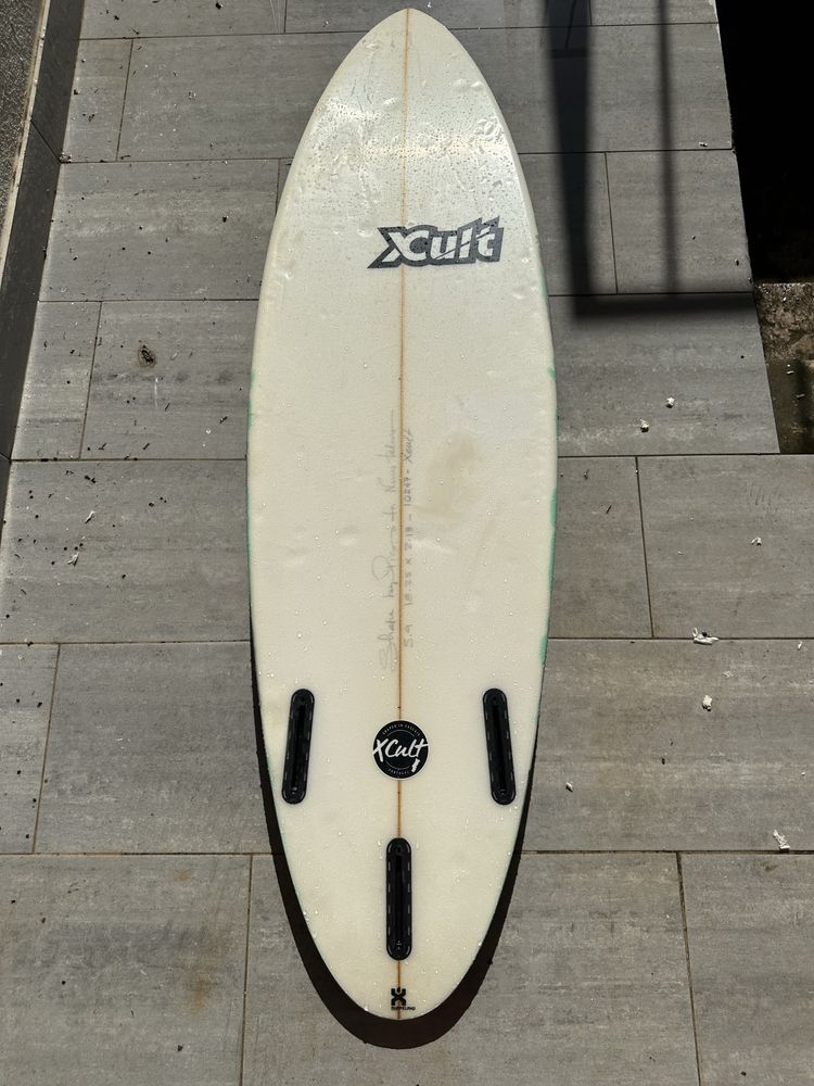 Prancha de surf.