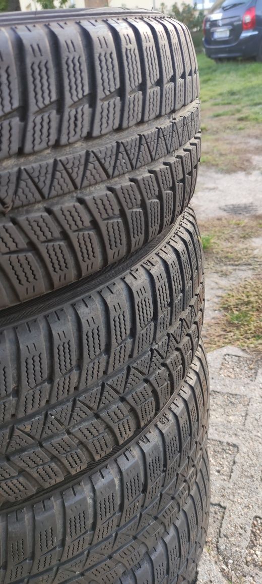 Opony zimowe z 2014r 5mm 185/60/15 Falken 1N