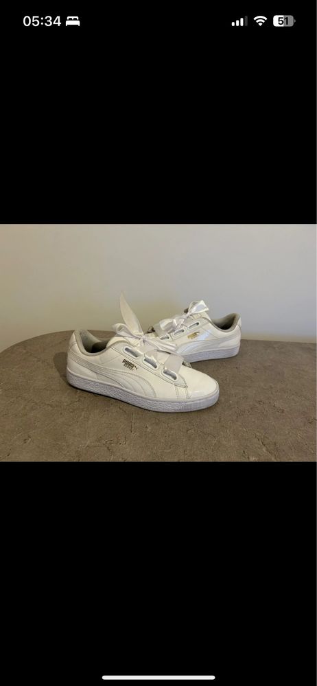 Sneakersy  Puma lakieriwane 38,5