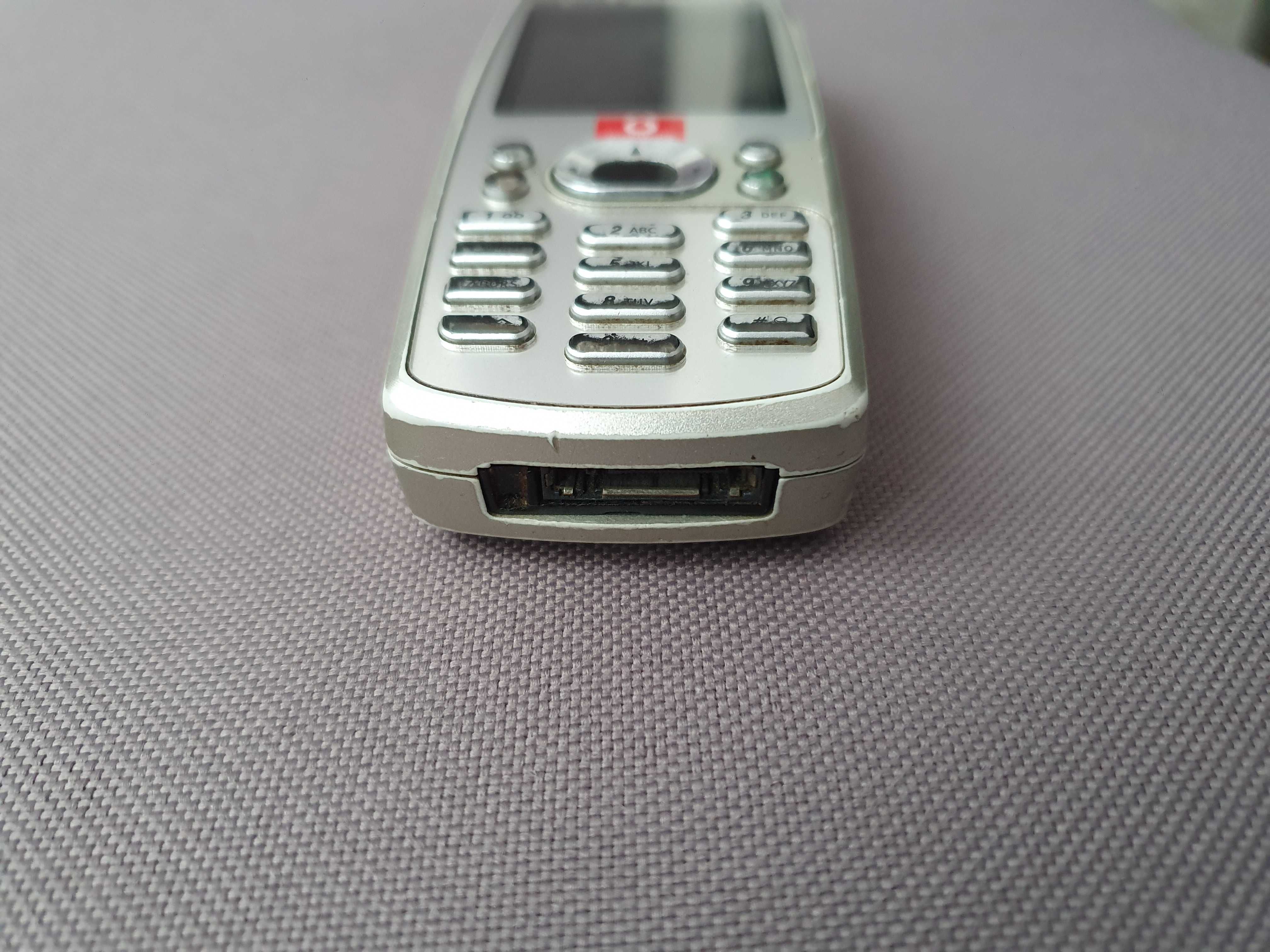 Stary zabytkowy telefon Sagem myx-6