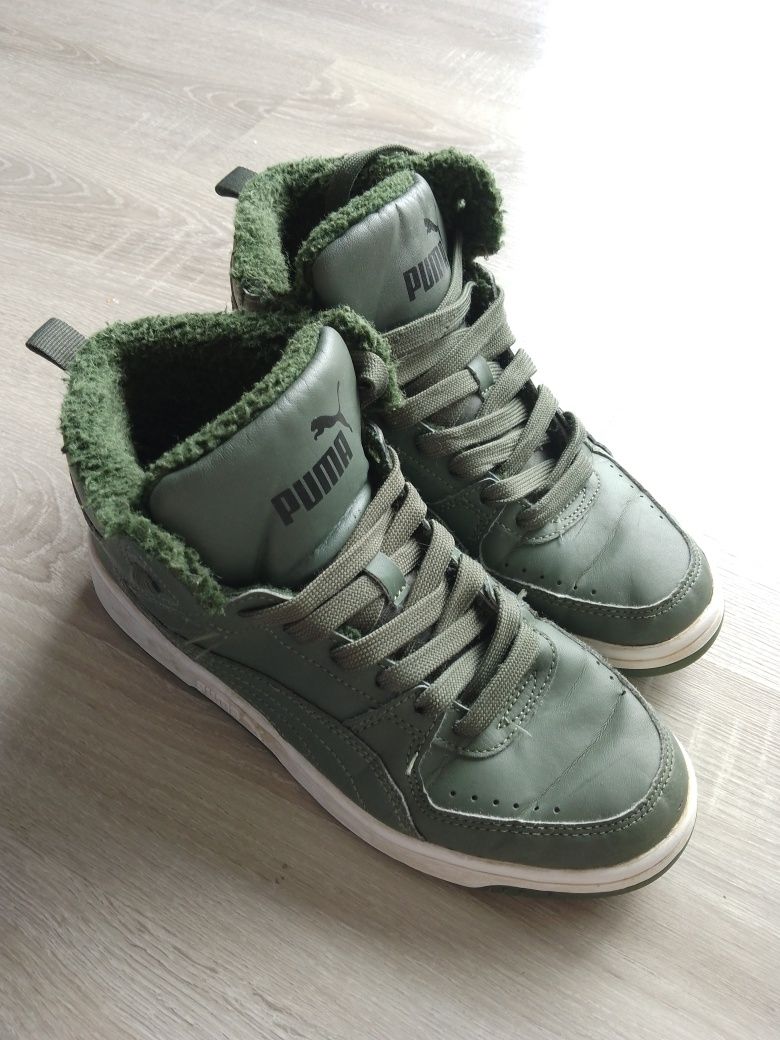 Buty Puma oryginalne, zimowe, ocieplone w środku rozm 38 młodzieżowe