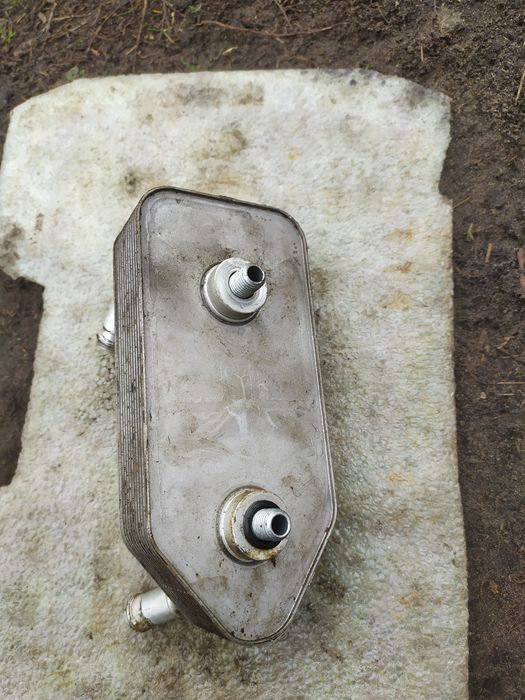 Продам радіатор масла golf 4 1.6