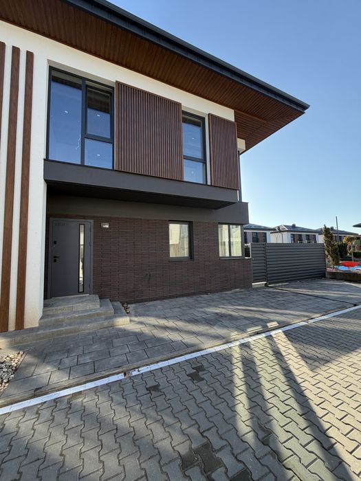 Продається частина будинку в Петропавлівській Борщагівці!!!