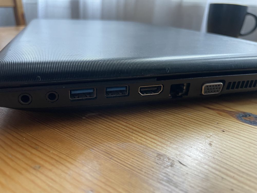 Toshiba Satellite Pro C50-A z ładowarką