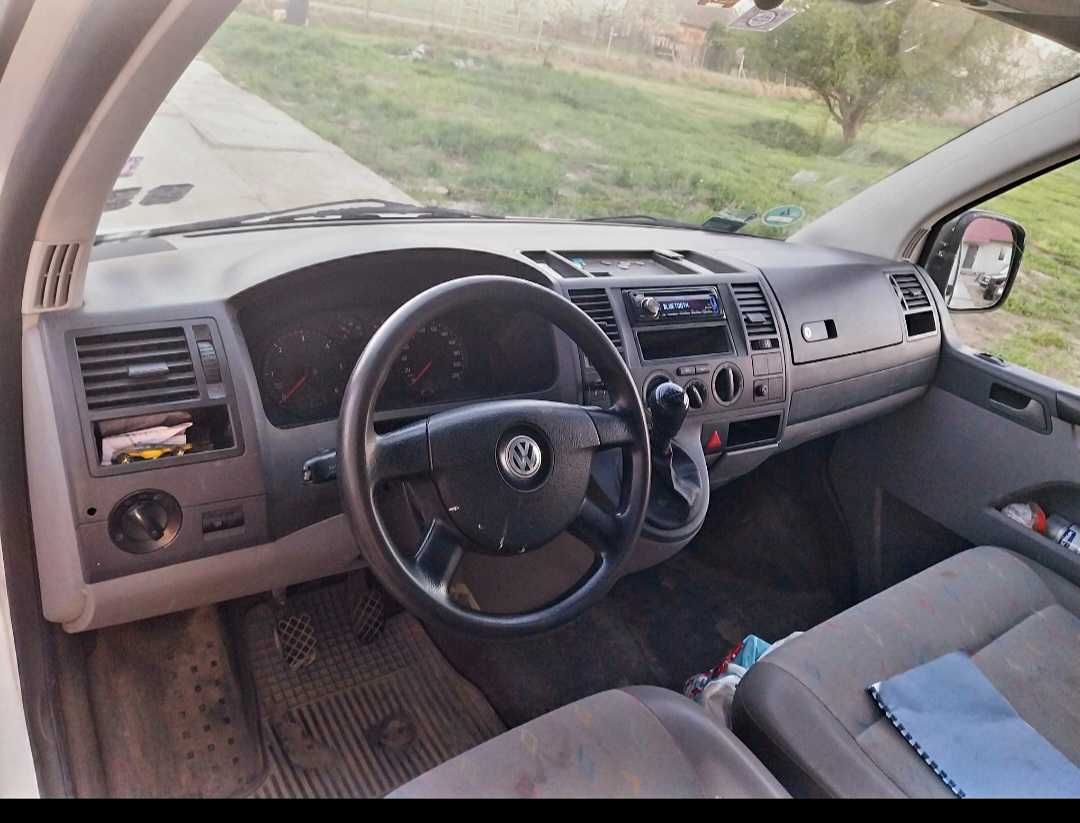 VW Transporter T5 1.9 TDi 2009r.