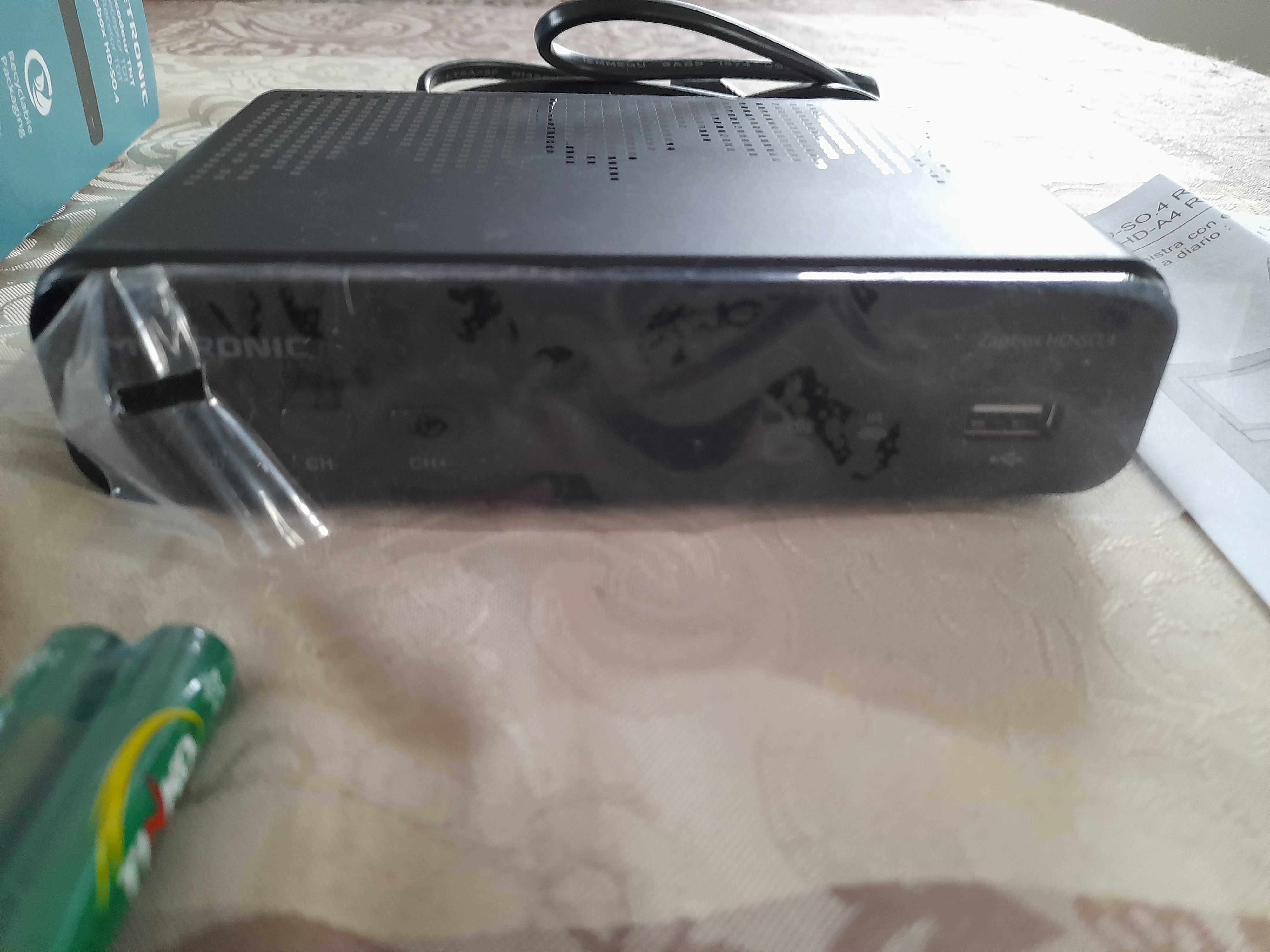 Metronic Zapbox HD-So.4 Dekoder TNT z portem USB Czarny