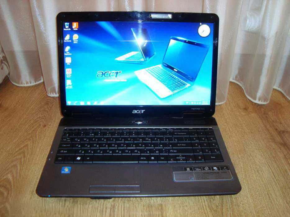 Ноутбук ACER Aspire  (Windows 7) Большой экран - 17.3" дюймов