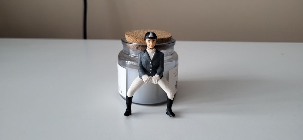 Schleich jeździec dżokejka figurka model wycofany