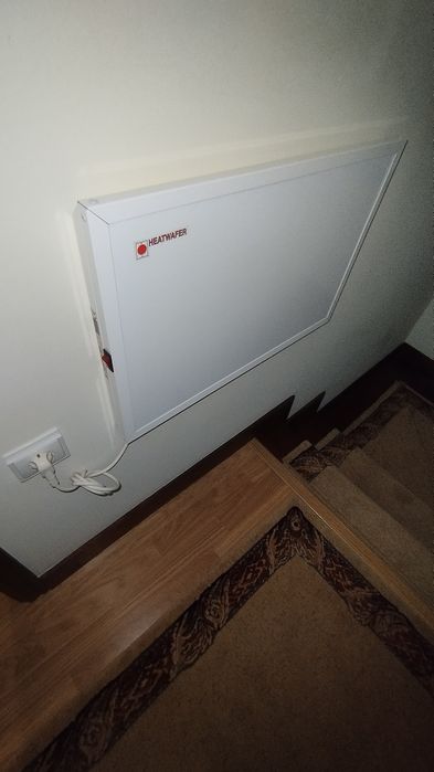 Dois aquecedores iguais de parede