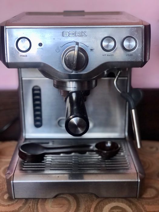 Кофеварка Bork C 800