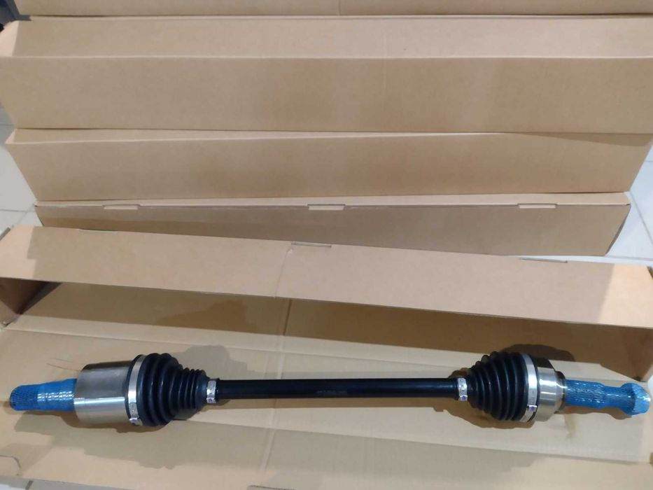 Привід, піввісь передня/задня полуось, привод, Tesla Model 3/Y