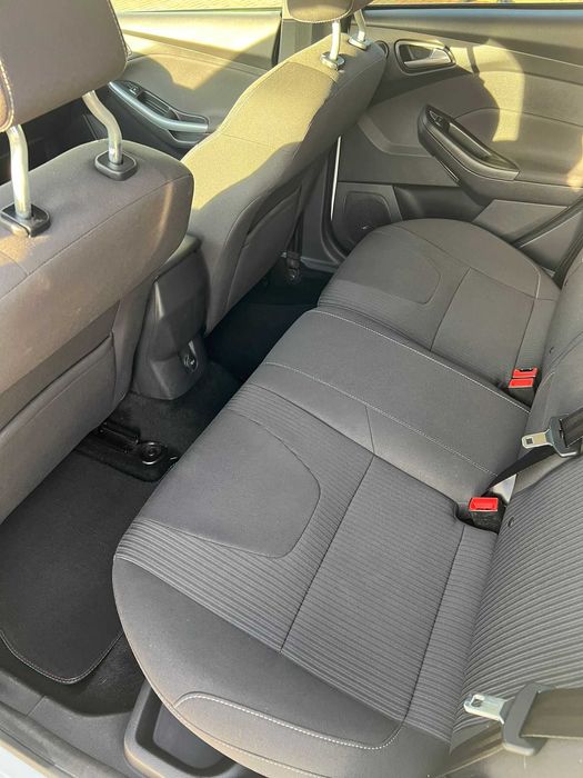 Samochód Ford Focus Titanium 2012