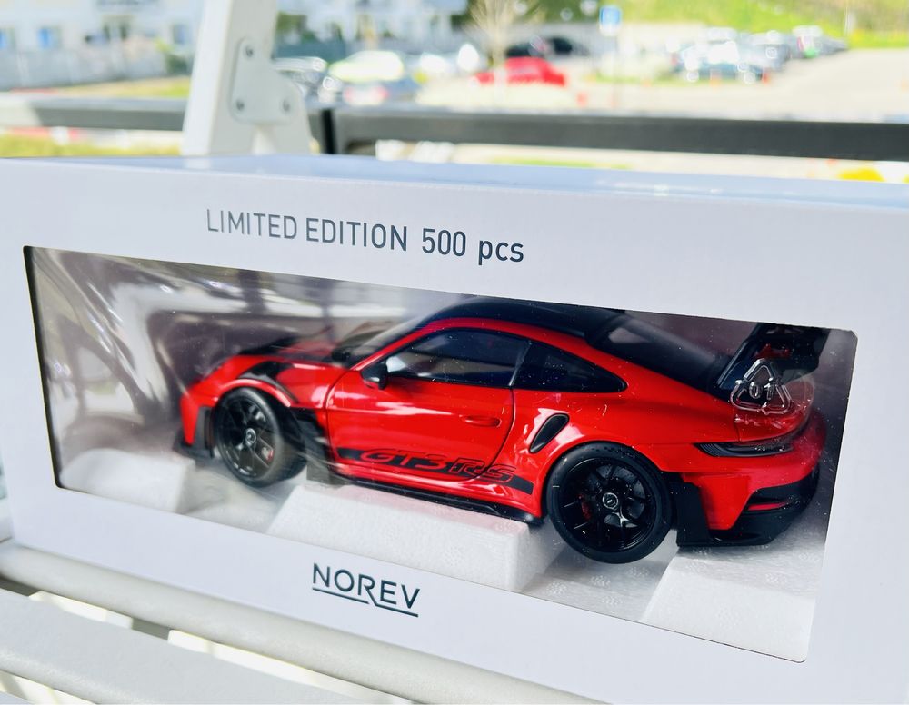 Porsche 911 GT3 RS (992) pakiet Weissach Norev 1/18 LIMITED full open