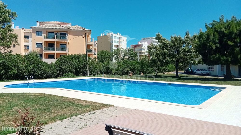 Arrendamento Anual De  Apartamento T2 Em Condominio Fechado Com Pis...