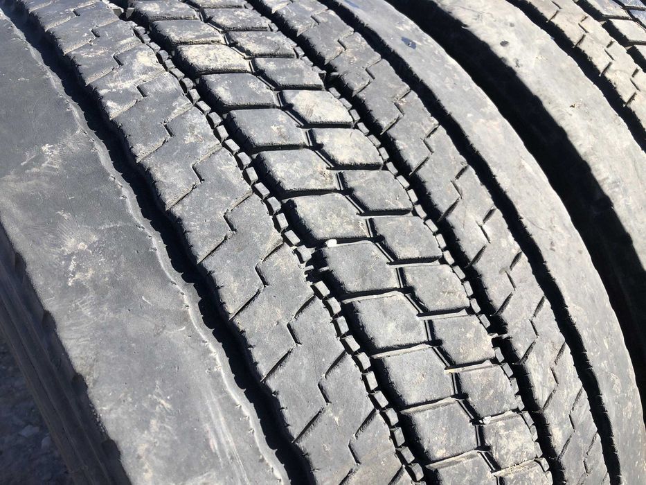 385/55r22.5 Opony BRIDGESTONE M788 Przód