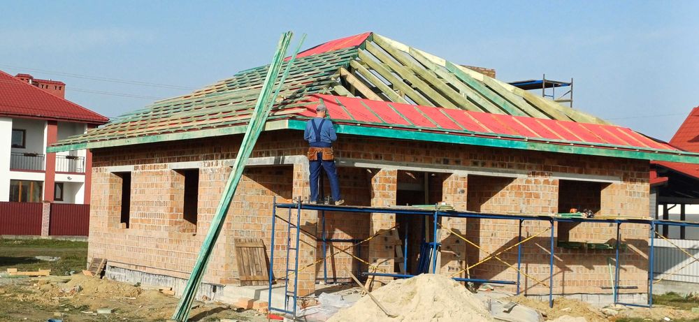 Дах. Будівництво, перекриття, ремонт дахів. Майстри-покрівельники.