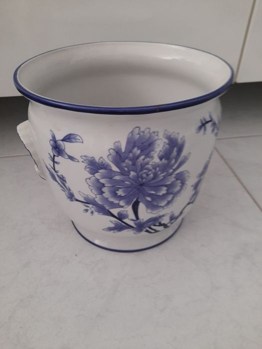 Louça decorativa pintada à mão