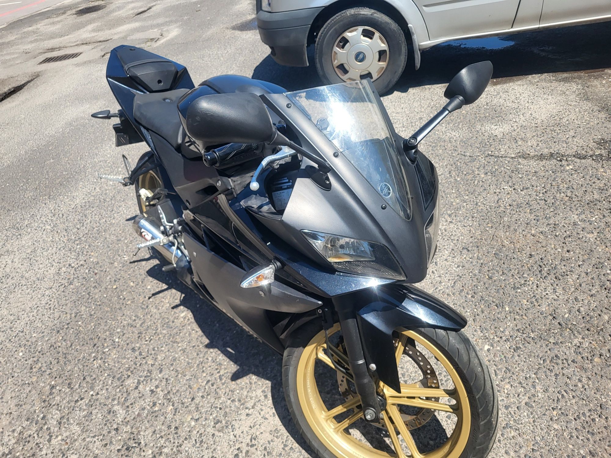 Yamaha YZF - R 125