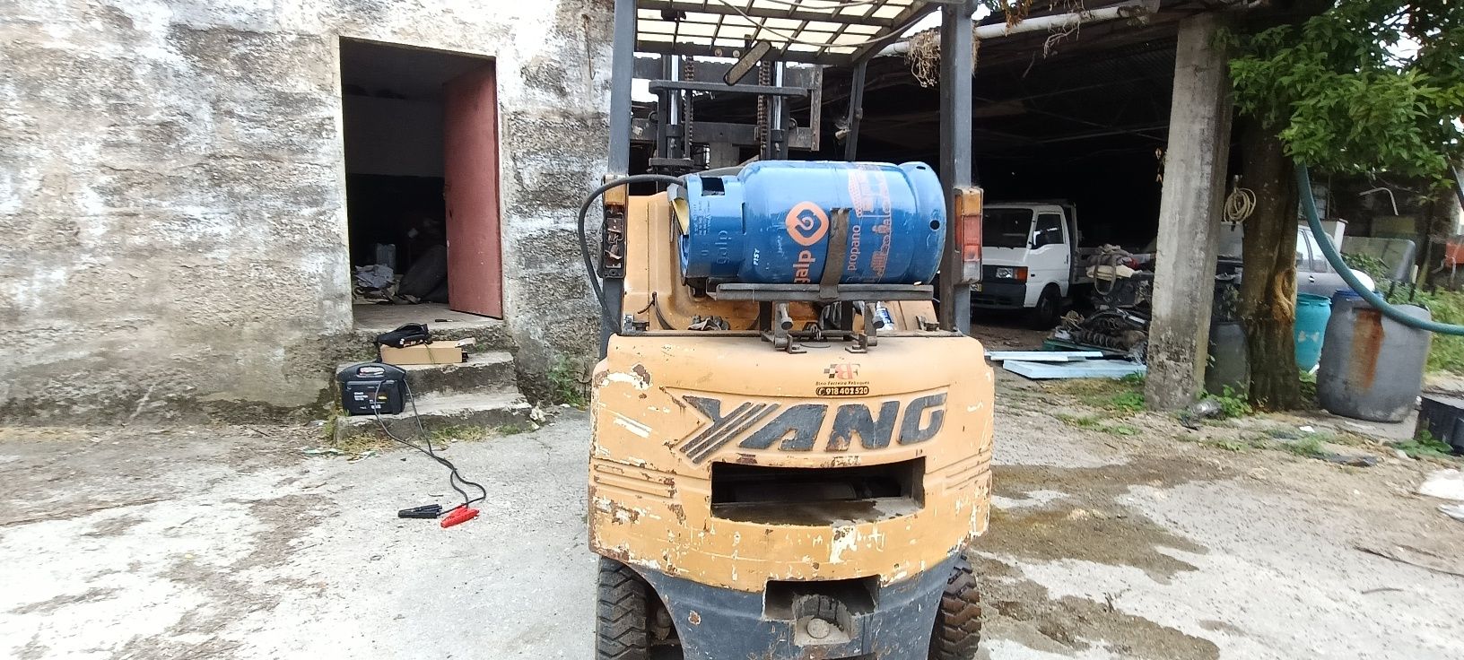 Empilhador Nissan 1,5k