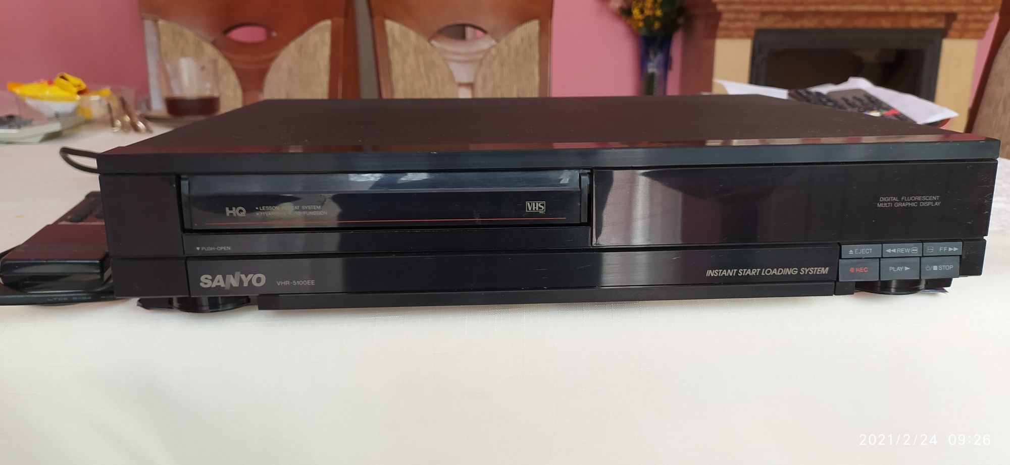 SANYO wideoodtwazacz VHS