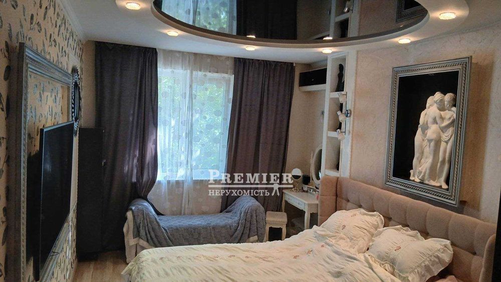 Продам 3 кімнатну квартиру з ремонтом на пр. Добровольського