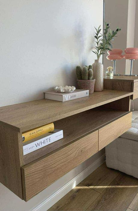 Stolik pólka rtv pod TV podwieszana