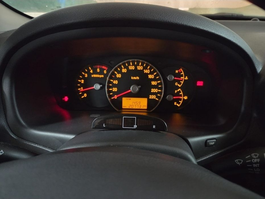 Vendo Kia carens 2009 óptima condições