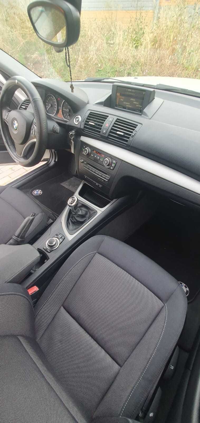 BMW S1 118d bem estimado