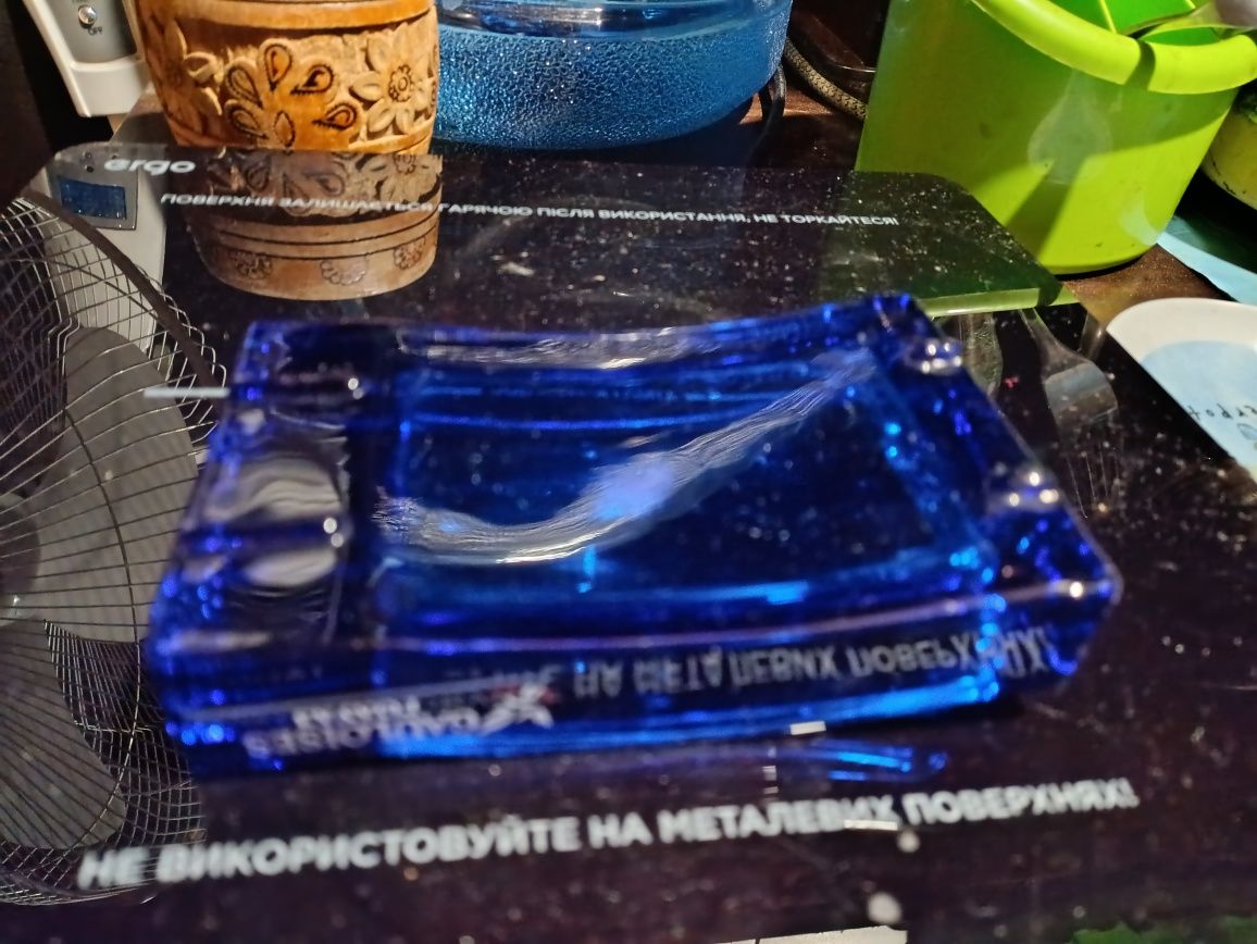 Пепельница стекло