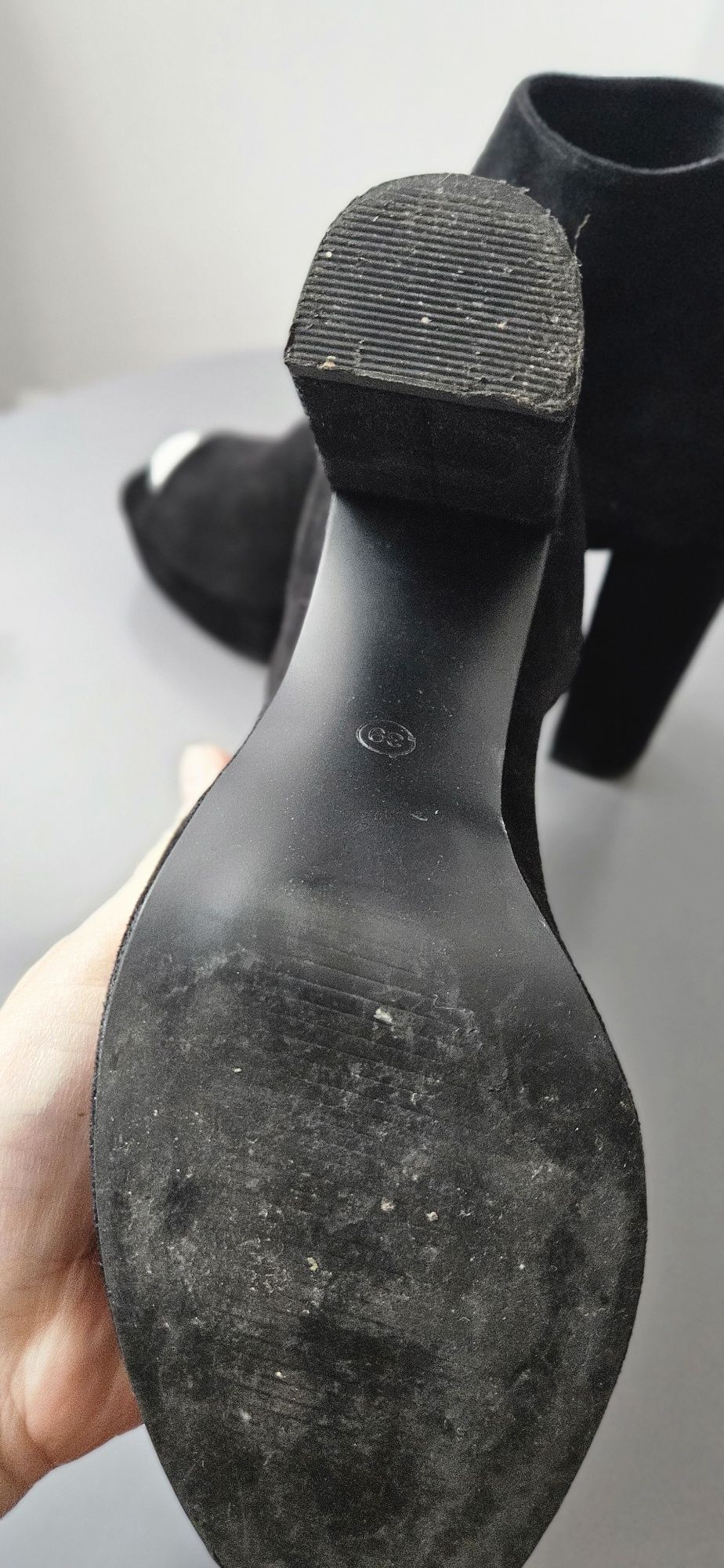 Botki peep toe na obcasie (czarne r.39)