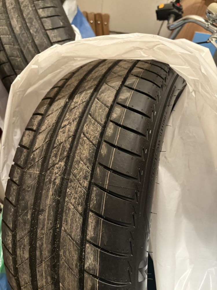 Opony Bridgestone 215/50 R18