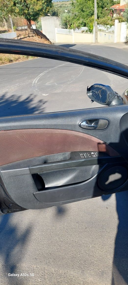 Para peças Seat Leon 1.9TDi Motor PD130 ano2005 todas as peças disponí