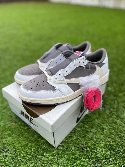 "Buty sportowe " Jordan_1_Retro_Low_OG_SP_Travis_Scott_Mocha r.45