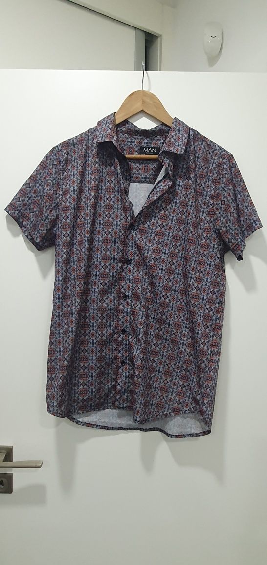 Camisa estampada vintage tamanho M