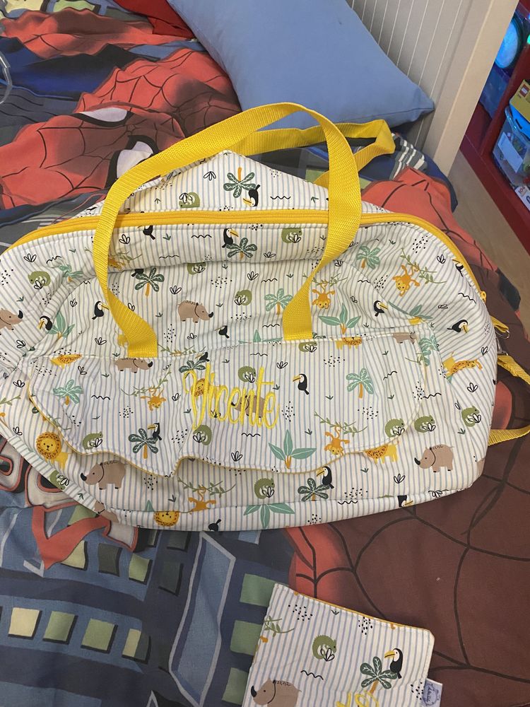 Vendo mala de maternidade com oferta de boletim