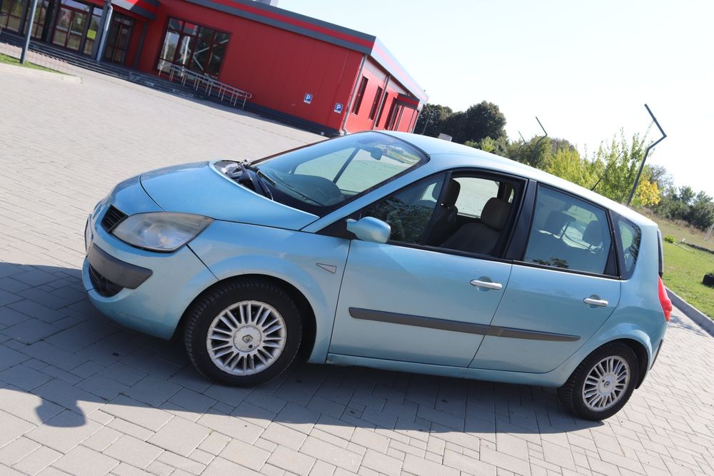 Продам Renault Megane Scenic