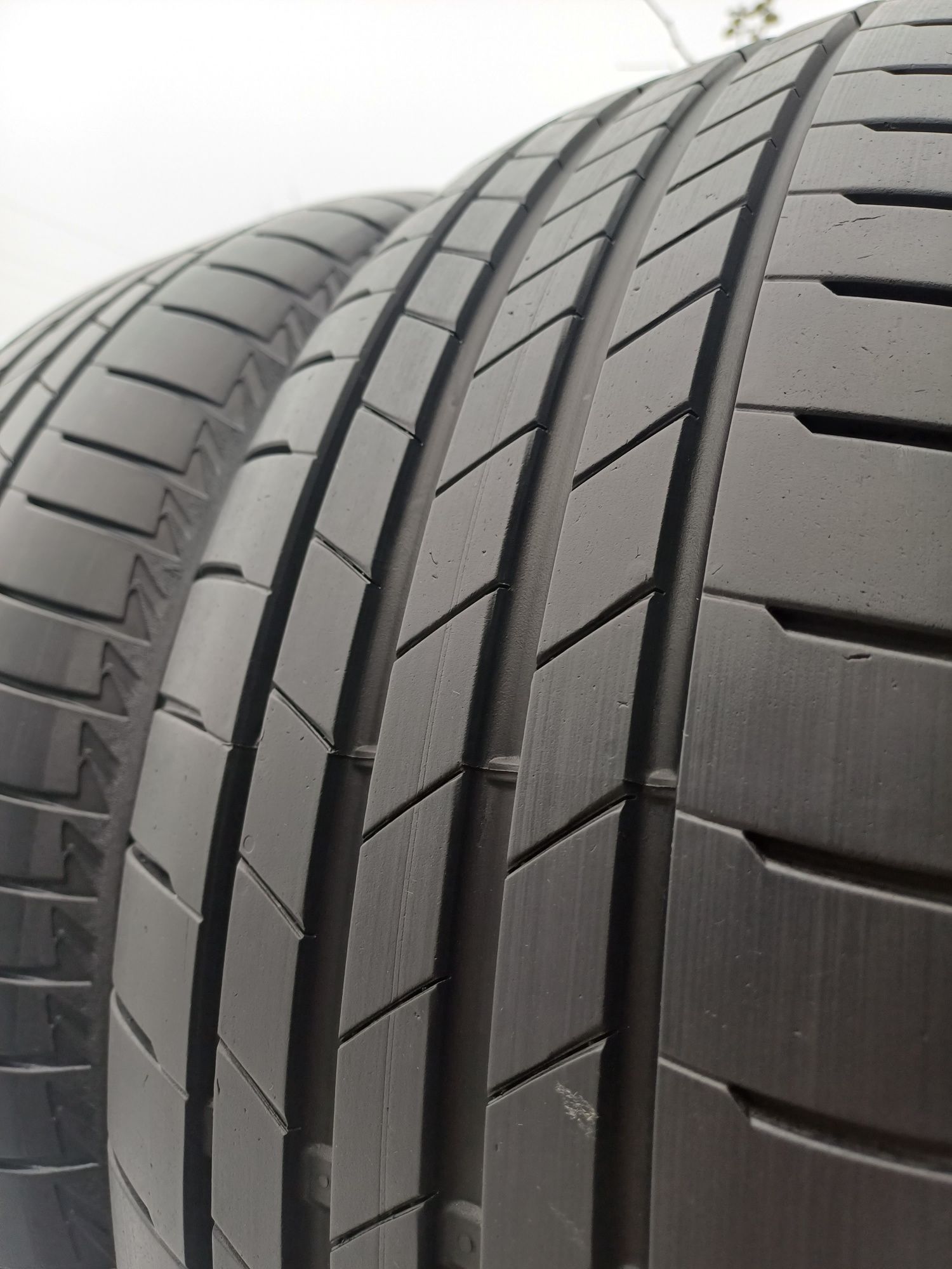 225/50/18 Sprzedam parę opon letnich Bridgestone Turanza RFT
