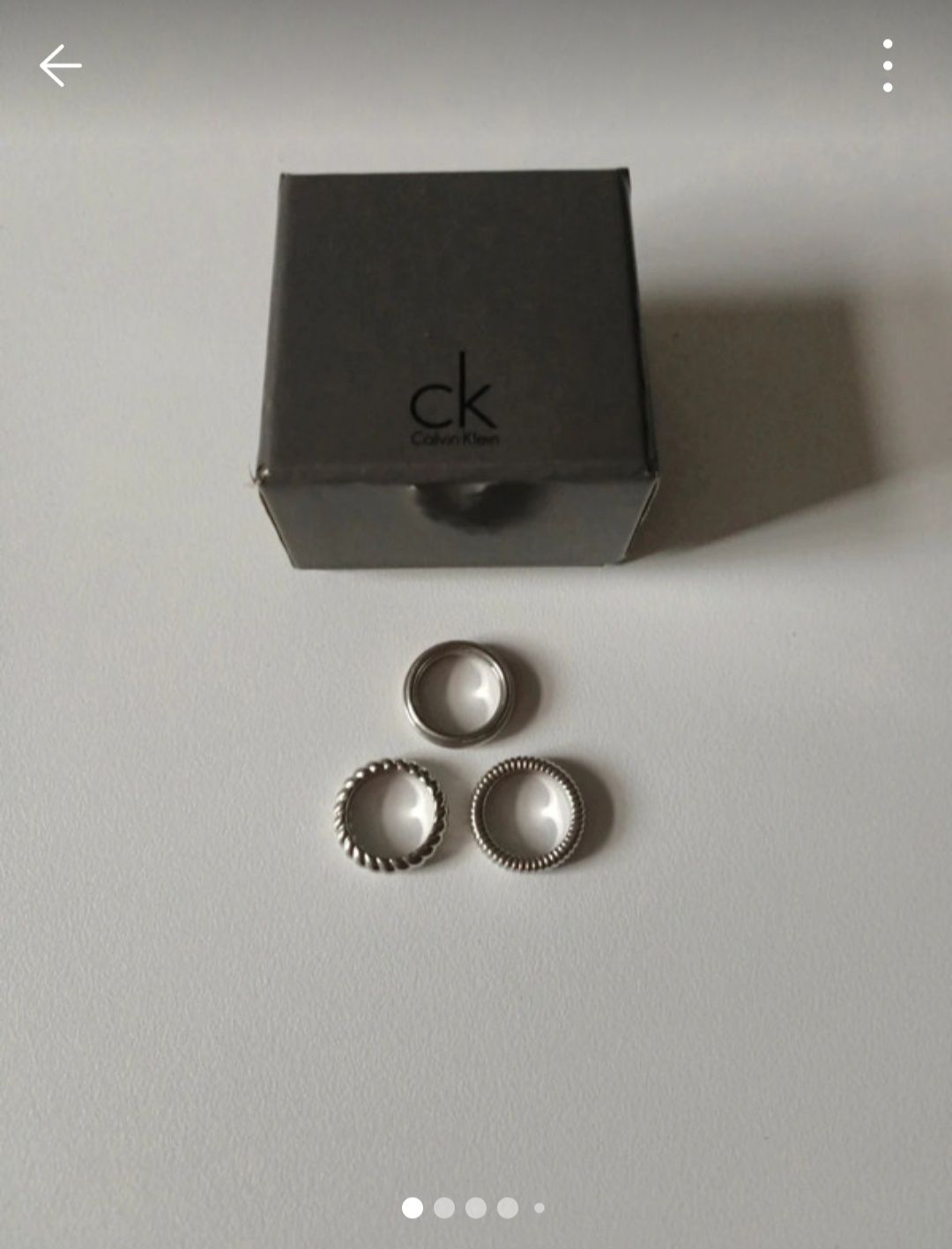 Anel Calvin Klein com muito pouco uso