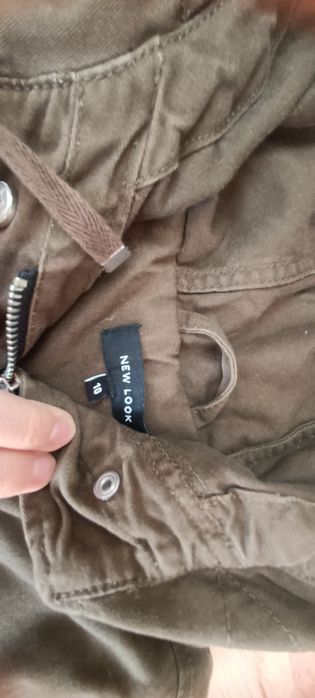 Kurtka jesienna z rękawami z eko skóry