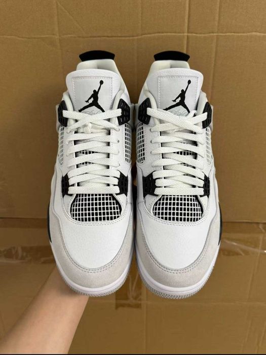 Buty Trampk Jordan 4 Retro military black R.40