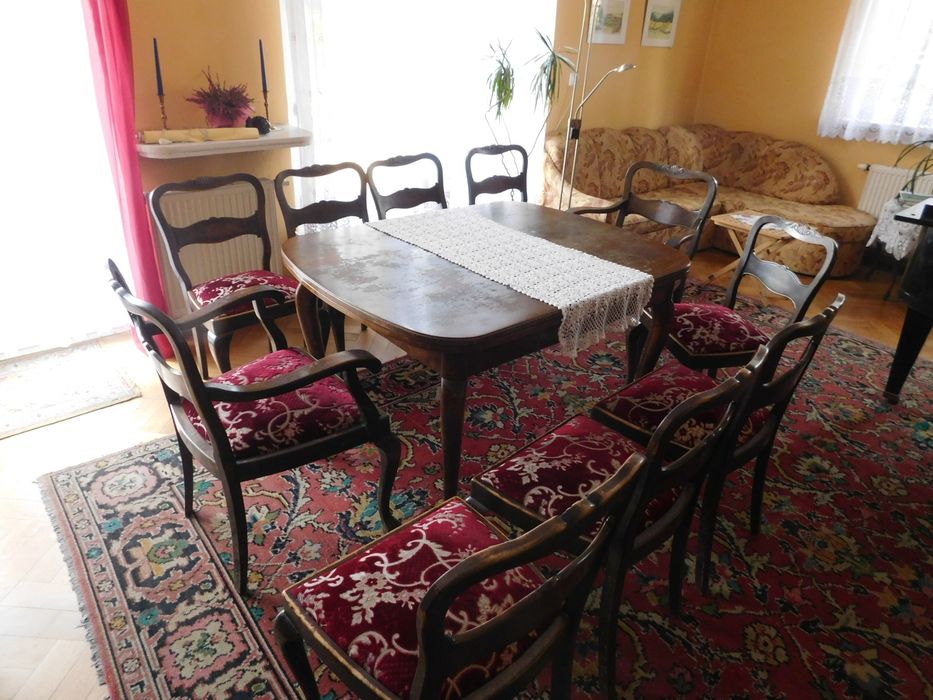 Stół jadalniany w stylu chippendale 8 krzeseł 2 fotele