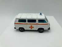 Matchbox Volkswagen Transporter Ambulance 1:62