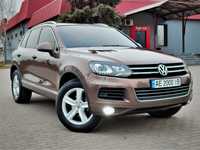 Продам VOLKSWAGEN Touareg Официальная  3.0 Dizel