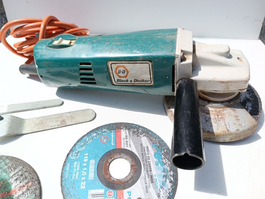 Rebarbadeira pequena com discos