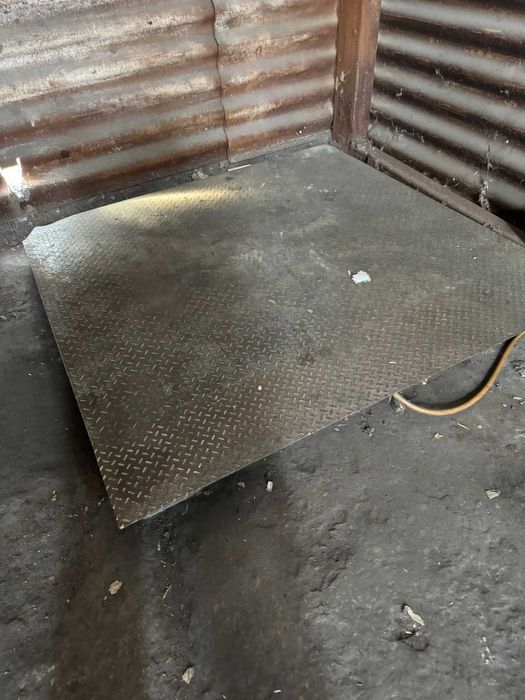 Продам платформенные веса