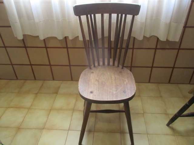 Cadeira antiga rabo de bacalhau