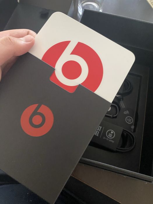 Beats Studio 3 Wireless – idealny stan, pełny zestaw