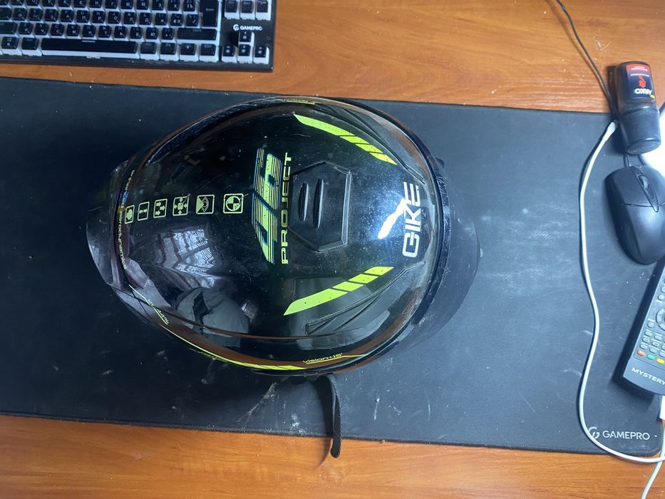 Продам шлем на мотоцыкл